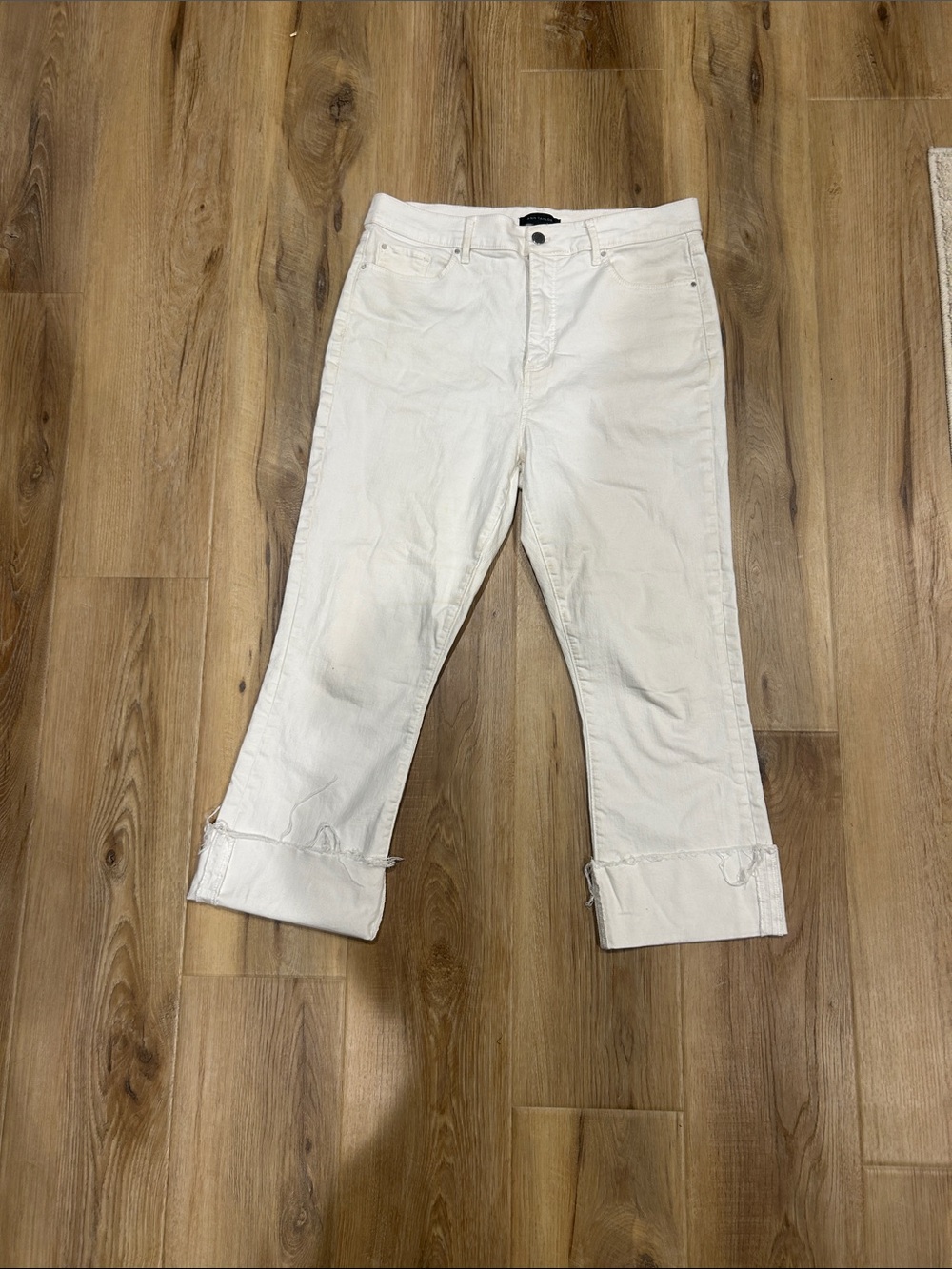 Ann Taylor Off-White Cropped Ankle Jeans with Rolled Cuffs